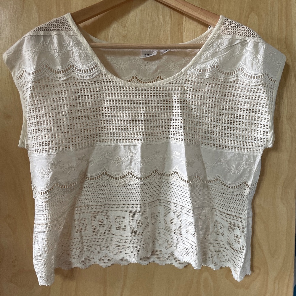 NWOT White lacy boxy top